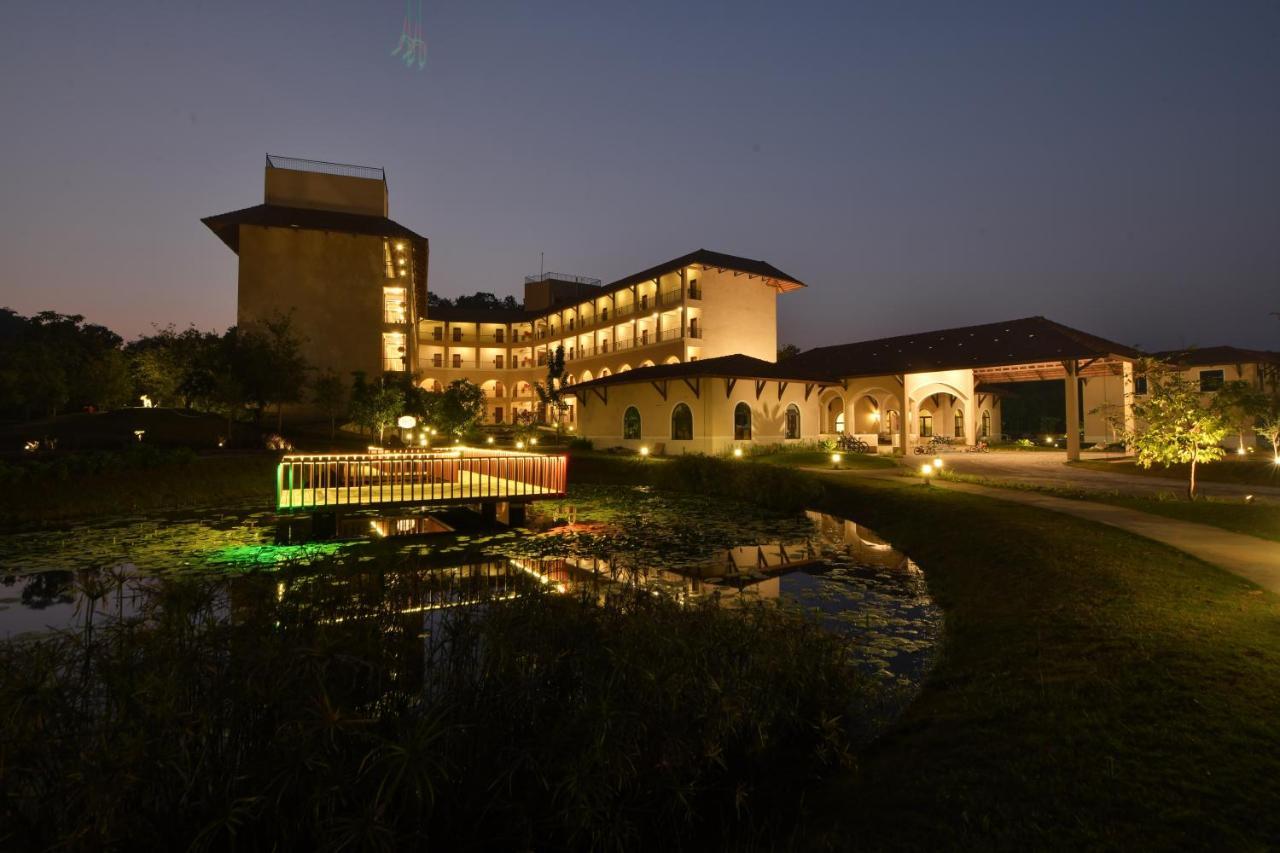 Bhanu The Fern Forest Resort & Spa, Jambughoda Exteriér fotografie